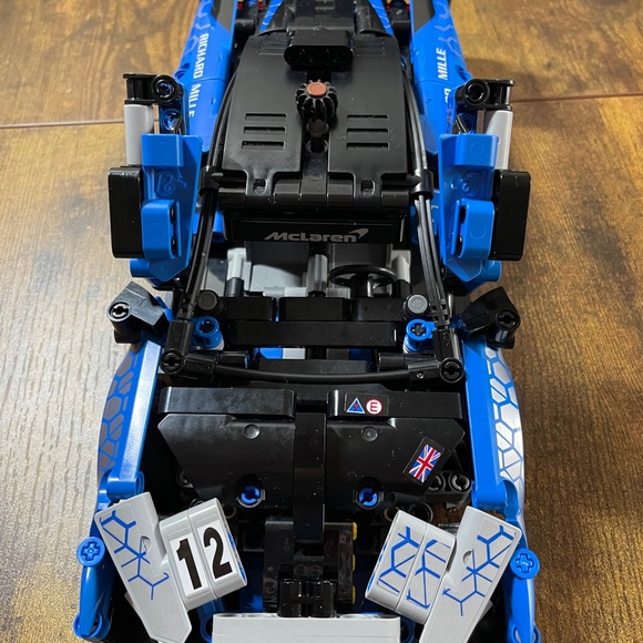 Lego McLaren Senna - used with box - Picture 8 of 16